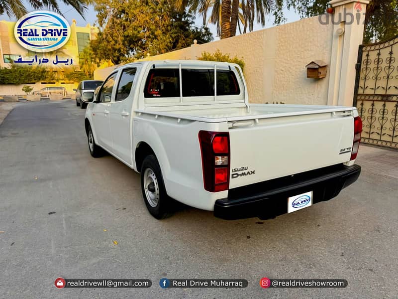 TOYOTA HILUX 2.7L 4x4 AUTOMATIC& ISUZU D-MAX 2.5 MANUAL DOUBLE CABIN 13