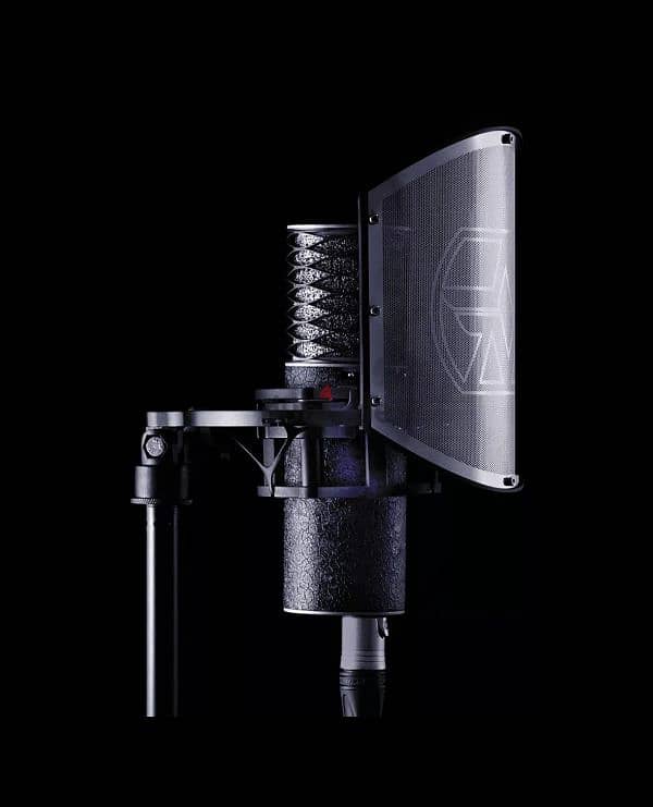 Aston Microphones Spirit Black Limited Edition Bundle 1