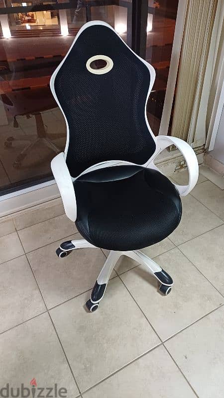 office chairs and other items for sale with Delivery 1