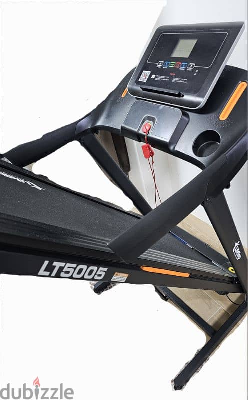 Lifetop LT 5005 Treadmill 2