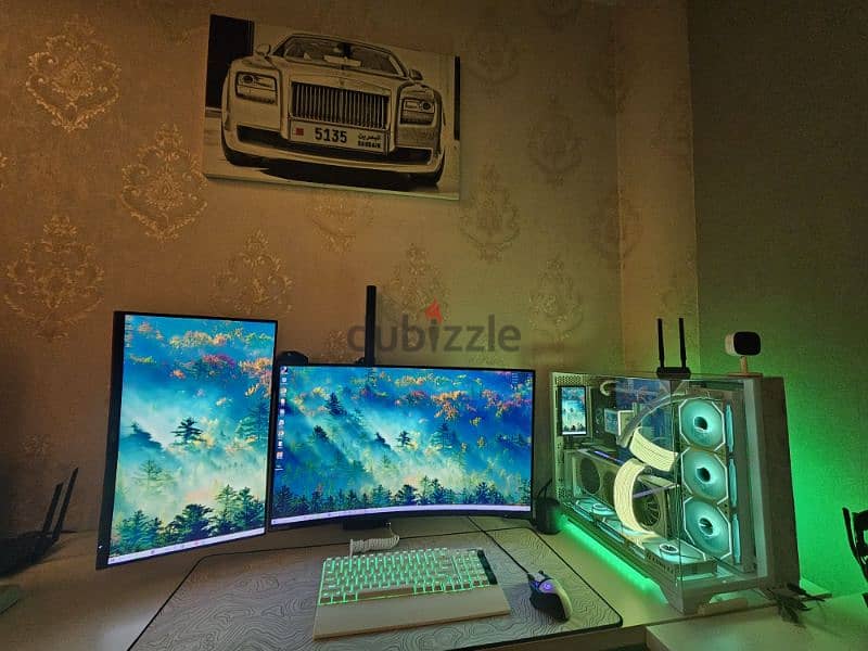 Gaming pc + Racing wheel + headphones +keyboard +mouse + monitors 0