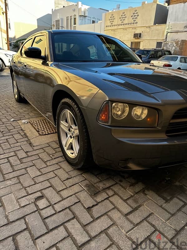 dodge charger 2008 ((89 km only )) for salee 1