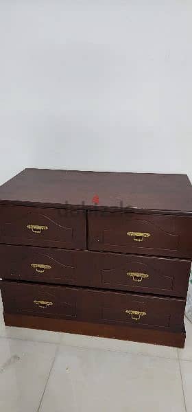 chest draw,  BD10 0