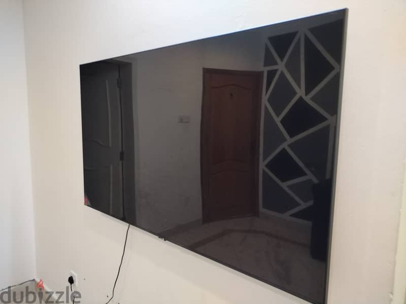 Samsung Crystal UHD TV Urgent Sale - Expat Leaving 1