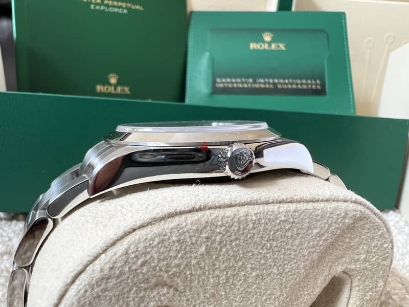 Rolex Explorer 124270 3