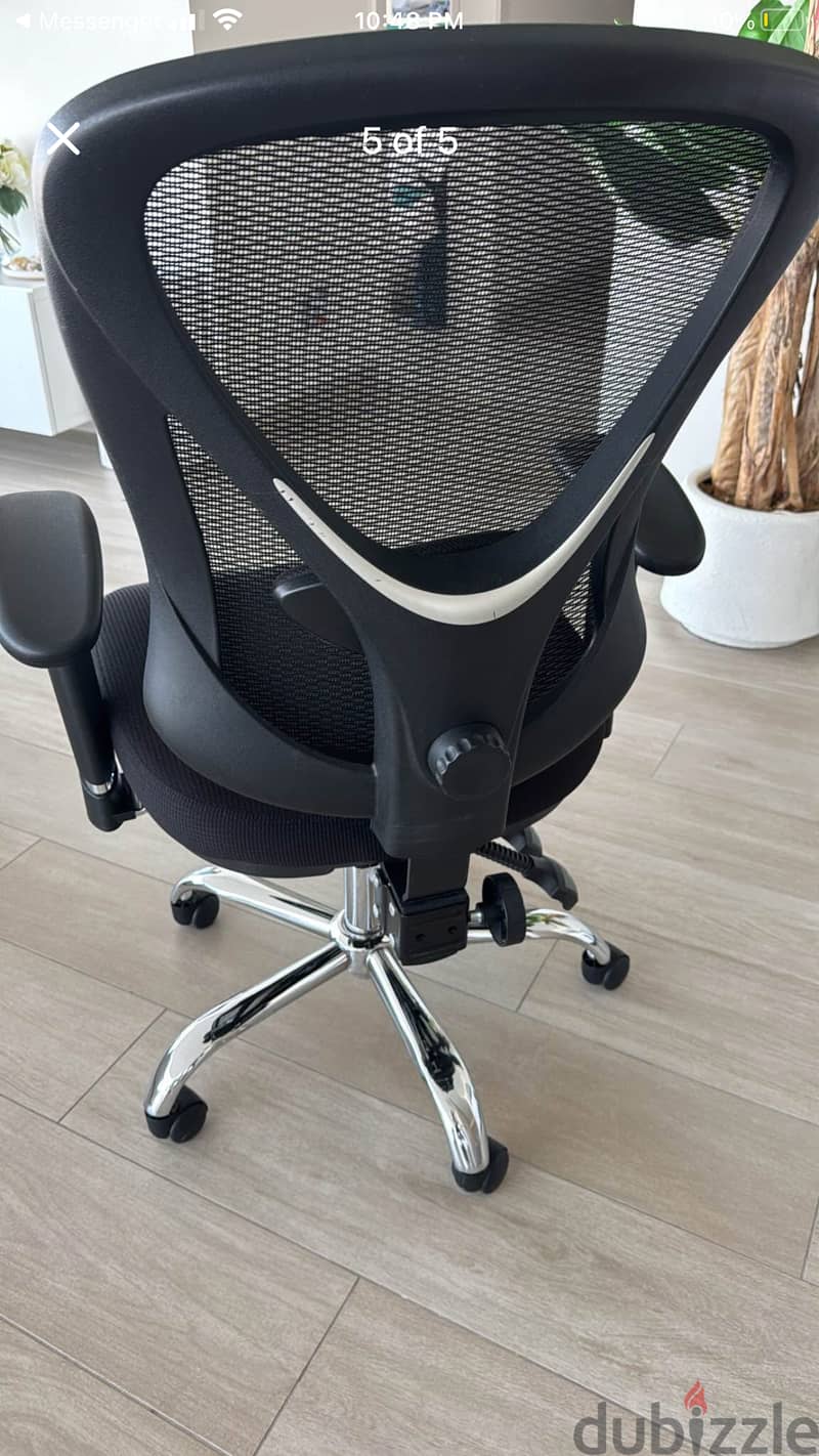 From UK  Staples brand Office chair " New Condition " 1