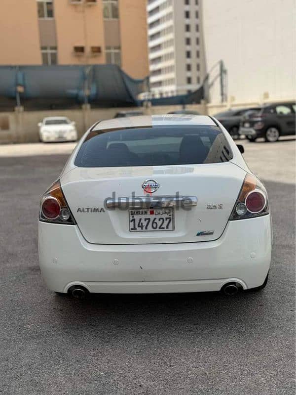 Nissan Altima 2012 1