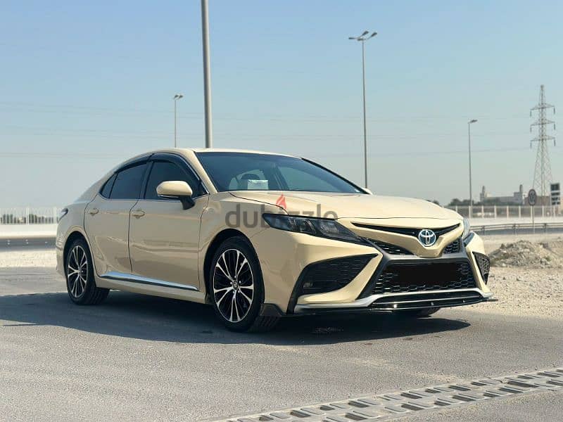 Toyota Camry 2020 3