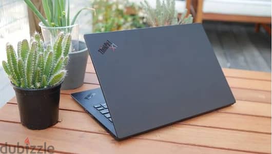 Lenovo Gen 8 i7 ThinkPad X1 Carbon with 14" Display, 16Gb Ram 512Gb SD