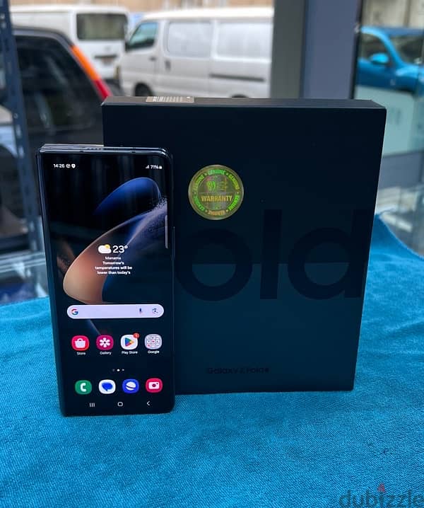 Samsung galaxy fold 4.512 GB internal 0