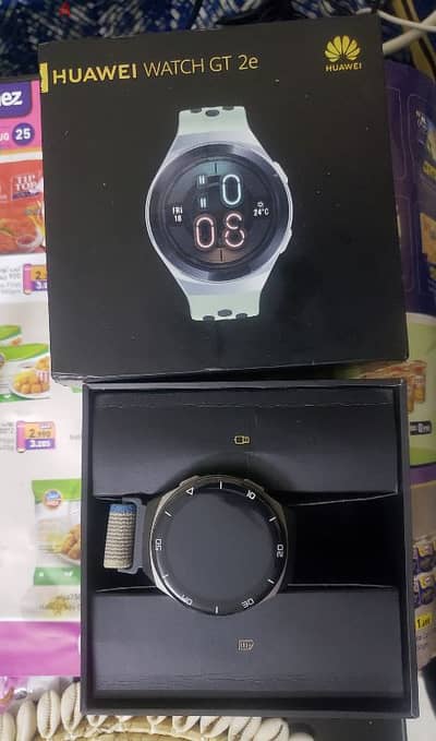 Huwaei watch GT2 with box charger