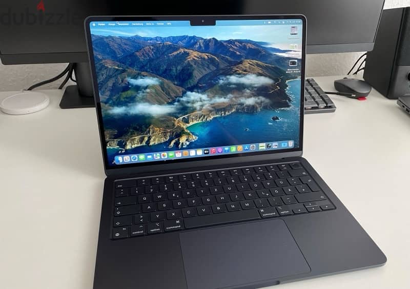 macbook air m2 13” 0