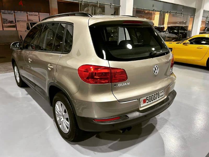 Volkswagen Tiguan 2014 2.0L 4cyl TC 4Motion (0 Accidents) 3