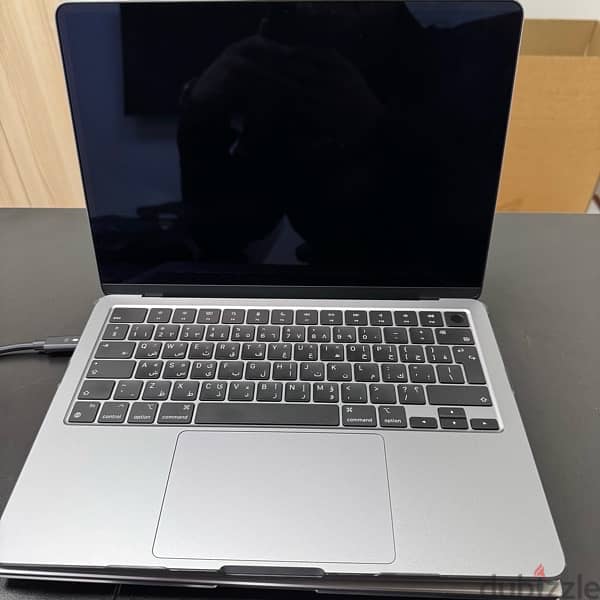 Macbook Air M3 512 Space Gray Arabic 1