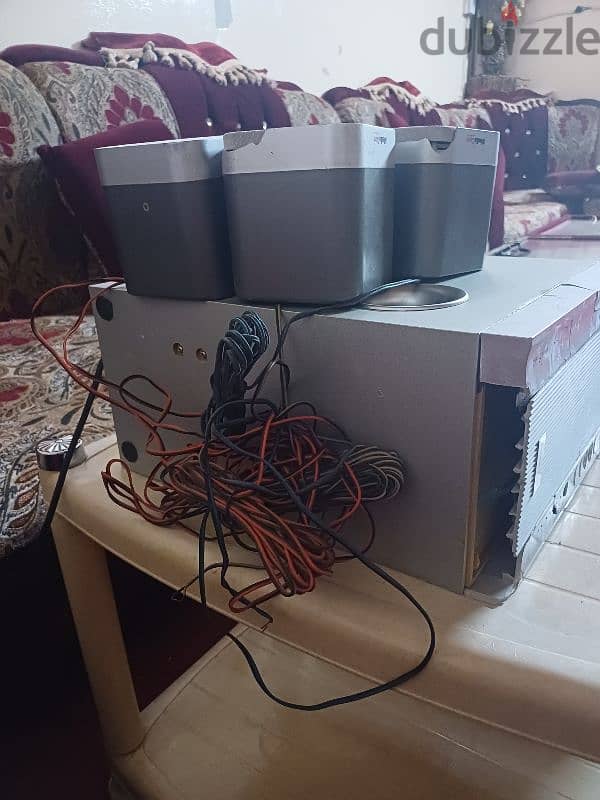 DAMAGED HOME THEATRE FOR SALE 4