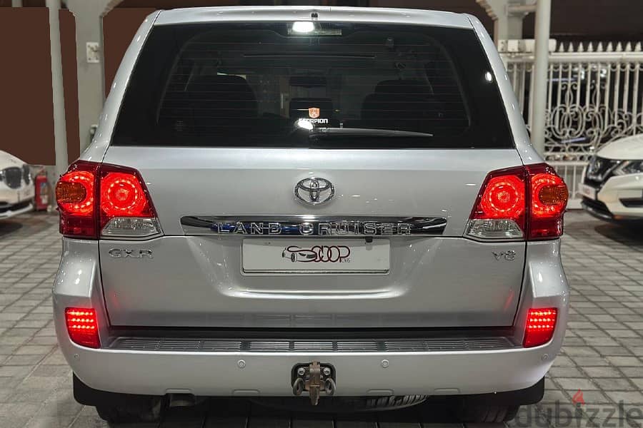 Toyota Land Cruiser 2012 GXR V8 11