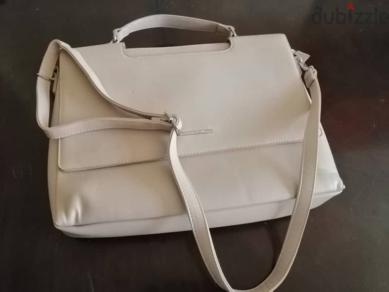 Handbags - Bags for sale only - 3  BHD 0