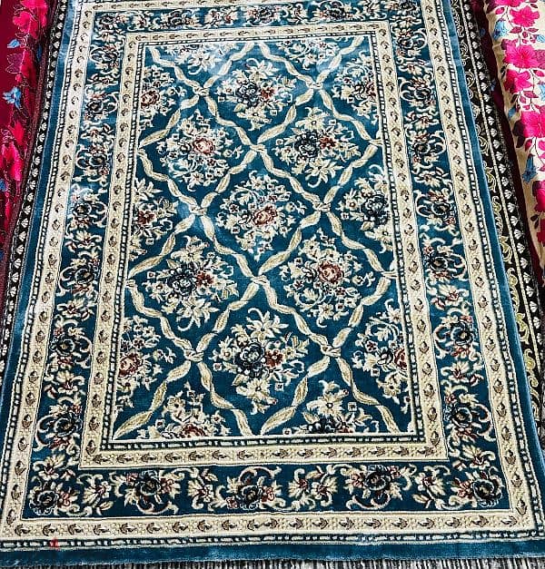 Turkish Rug carpet in new cnditin orignal price is 18BDSelling for10BD 0