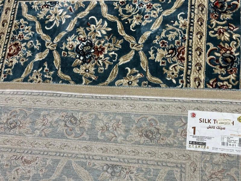 Turkish Rug carpet in new cnditin orignal price is 18BDSelling for10BD 2