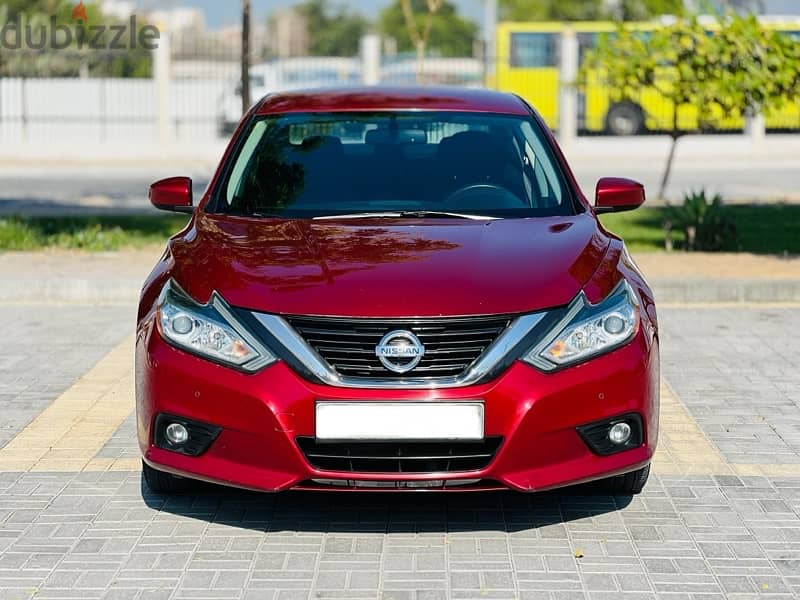 Nissan Altima Sv 2017 Model/Agent maintained /for sale 2