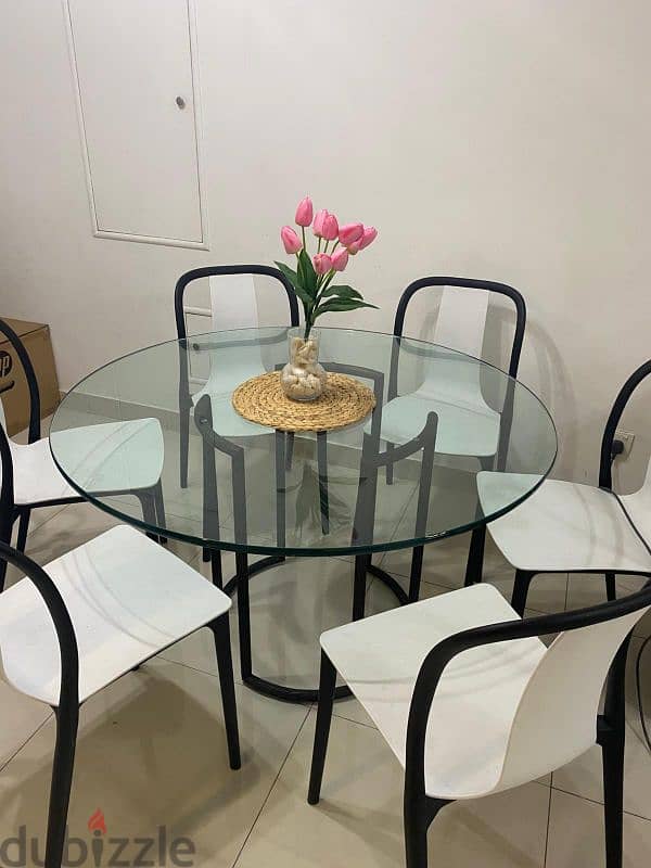 dining table (McGuire)with chairs like new 0