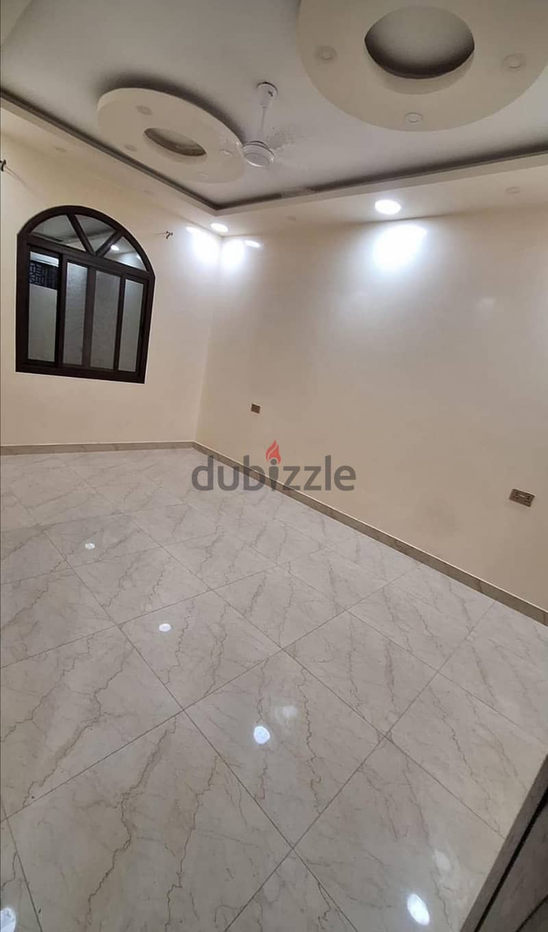 For rent, a very large and clean apartment. Address: Hamad Town, Ro 1