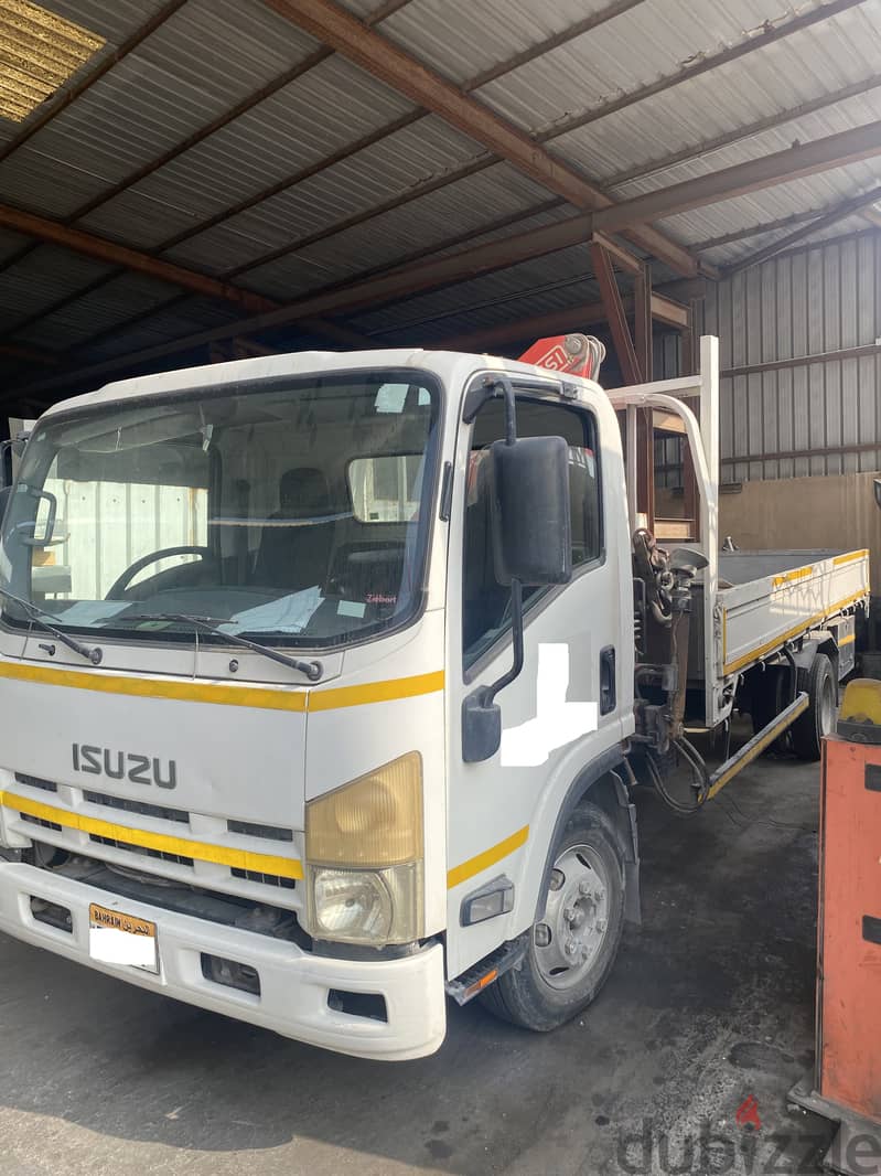 Isuzu 6Wheel with Crane 2