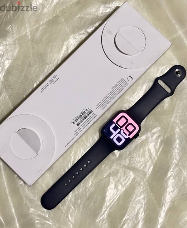 Apple Watch Series 9 45mm battery health 100% 2