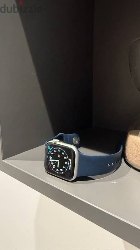 للبيع ساعة ابل Apple Watch SE 44mm 0