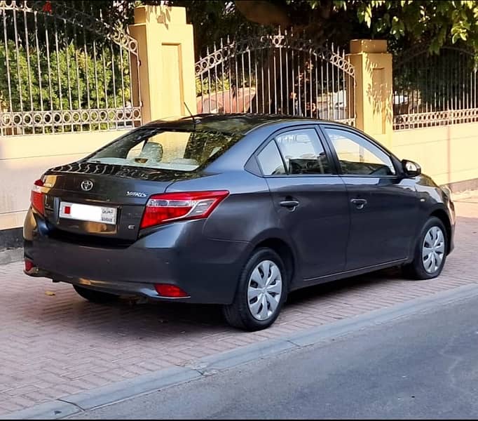 Toyota Yaris 2014 3