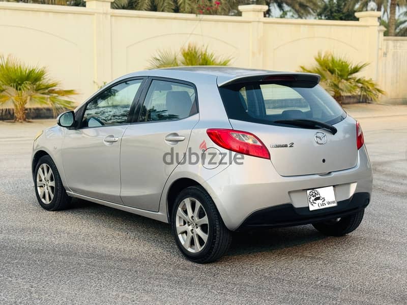 Mazda 2 2014 Hatchback 3