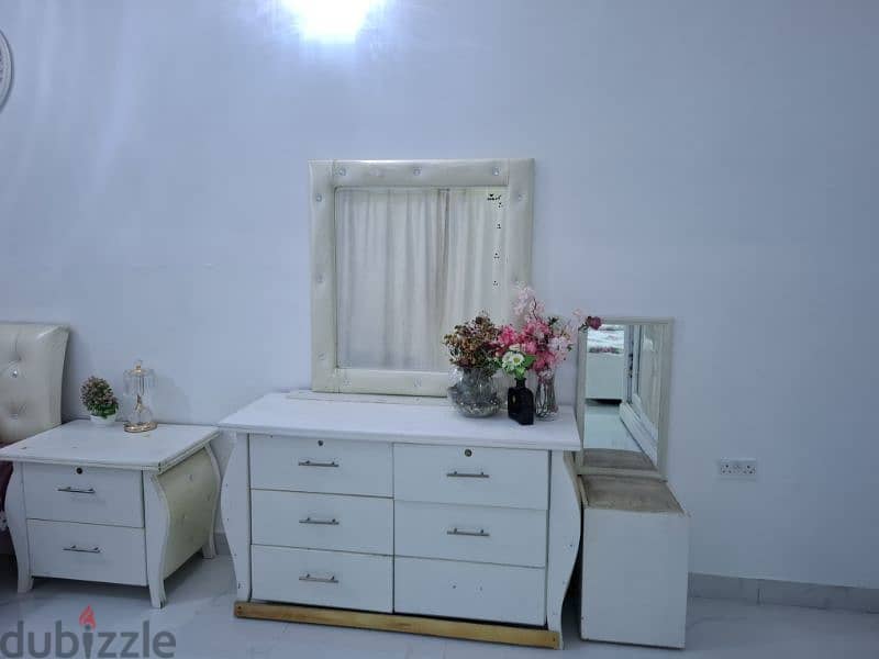 furniture set: 2 beds, dressing table, 1 side table and a closet 2