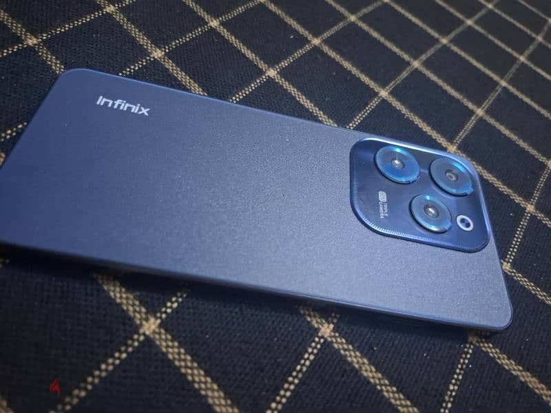 infinix Hot 40pro 2