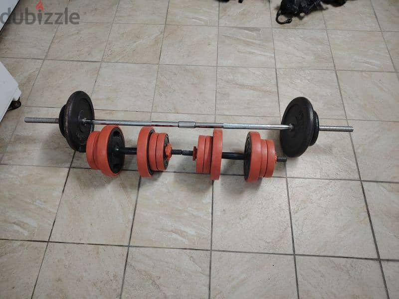 للبيع ست 50 kg بحالة ممتازة ب 25bd 2