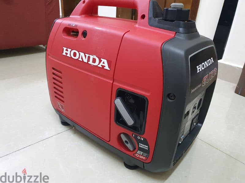 Honda EU2200i Super Quiet Inverter Generator 0