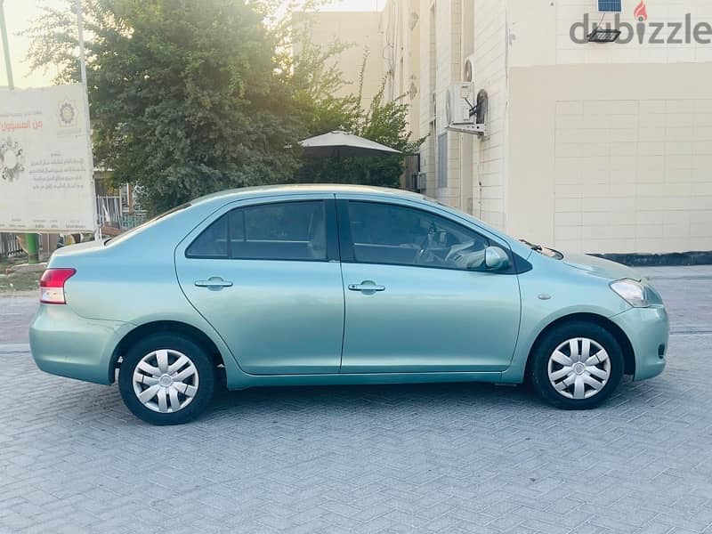 Toyota Yaris 2011 3