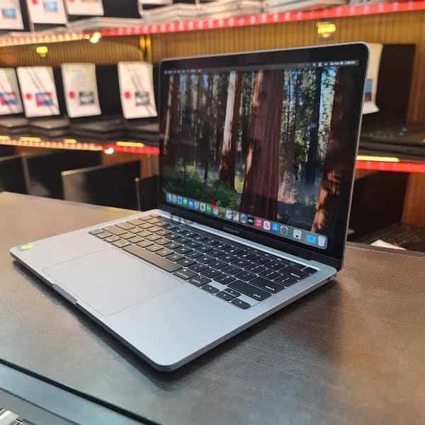 Apple Macbook Pro 2022 M2 3