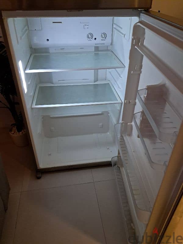 Toshiba fridge for sale 3