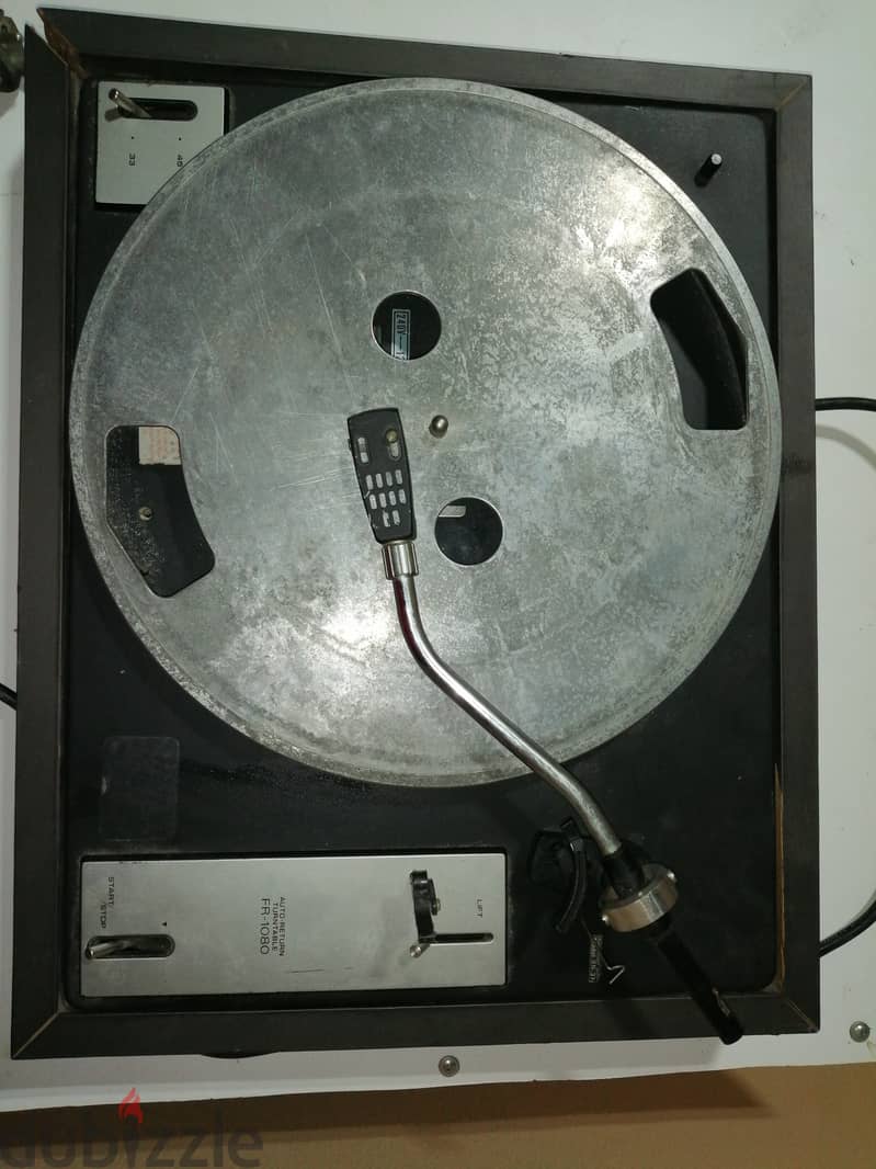 old cd player 0