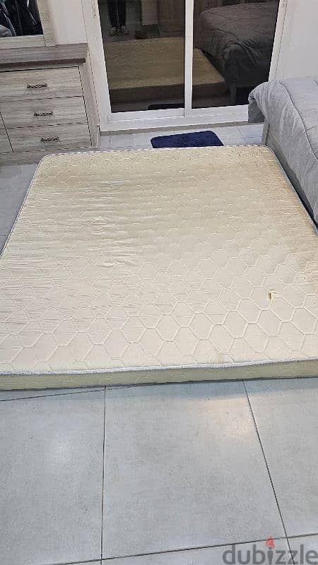 King Size Mattress (180x200) for SALE! _BD 18 Only! 1