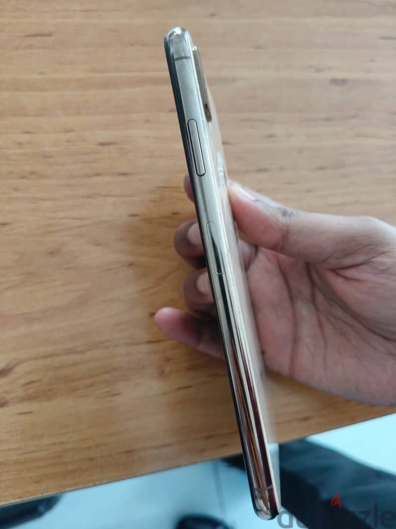 i want to sell iphone xs max 2