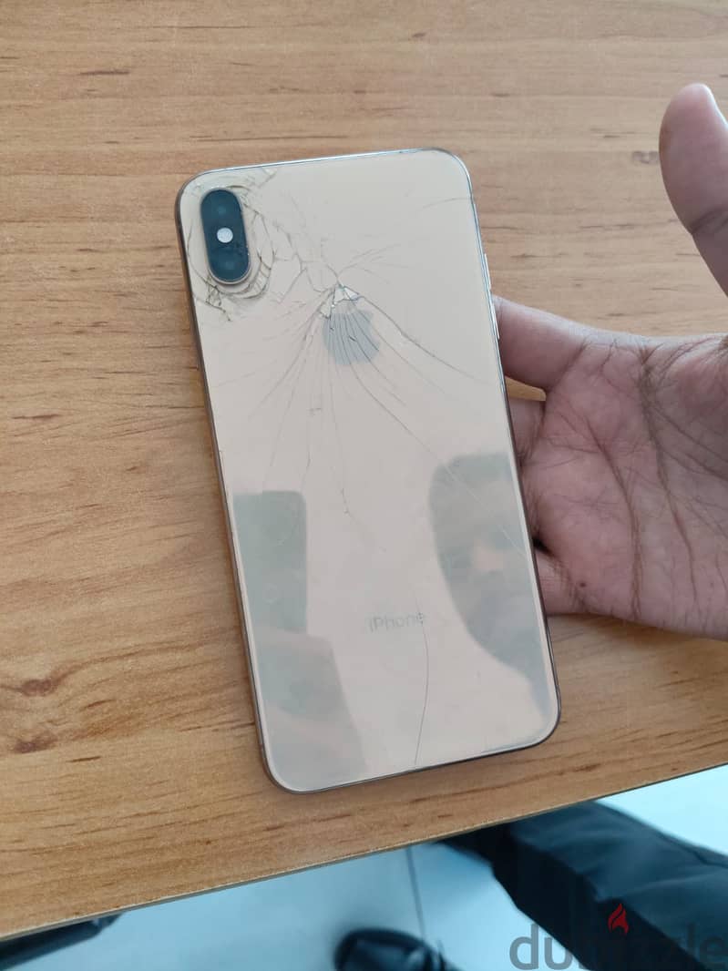 i want to sell iphone xs max 4