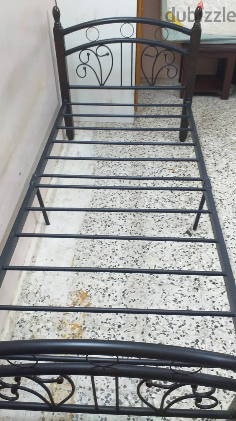 single bed frame with plywood for sale 8