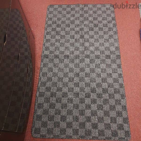 Rug carpet rubber mats in 3 different color 4BD each 0