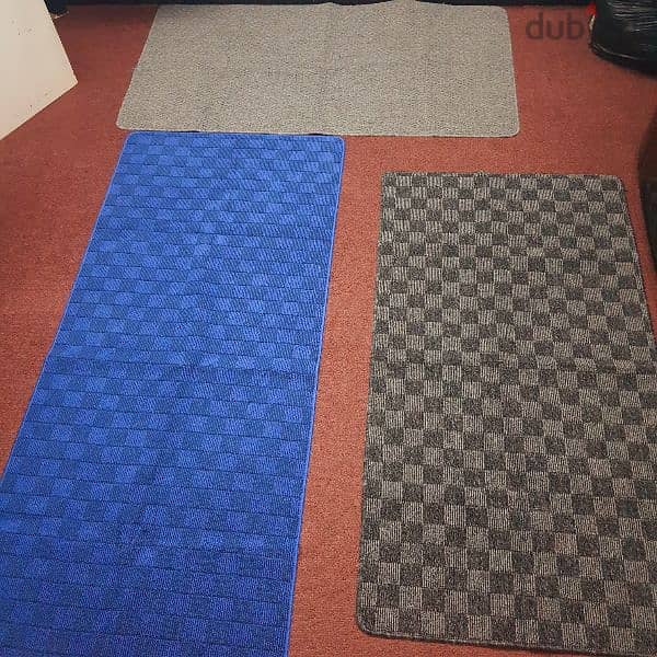 Rug carpet rubber mats in 3 different color 3BD each 3