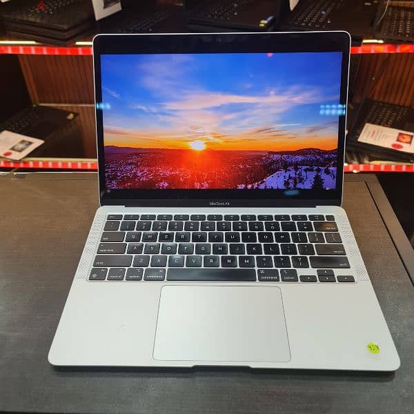 Apple Macbook Air 2020 M1 0