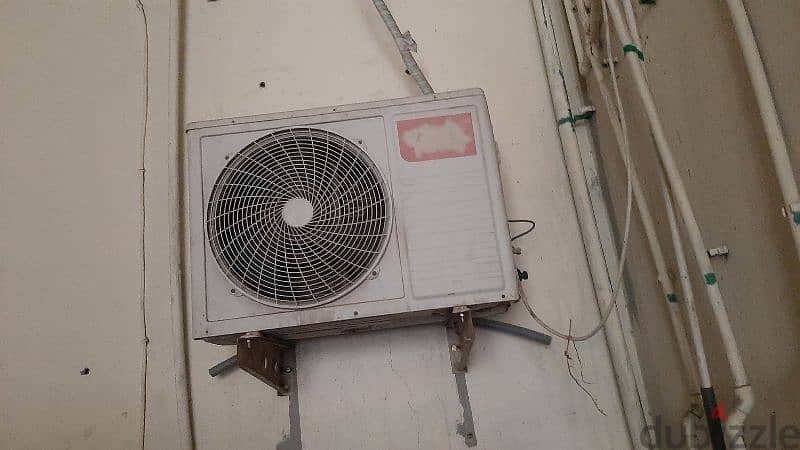 1.5 ton Split AC Good working condition 32056983 4