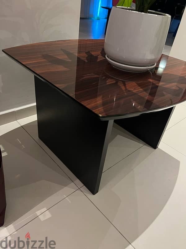 brown coffee tables excellent condition suitable for office or home 5