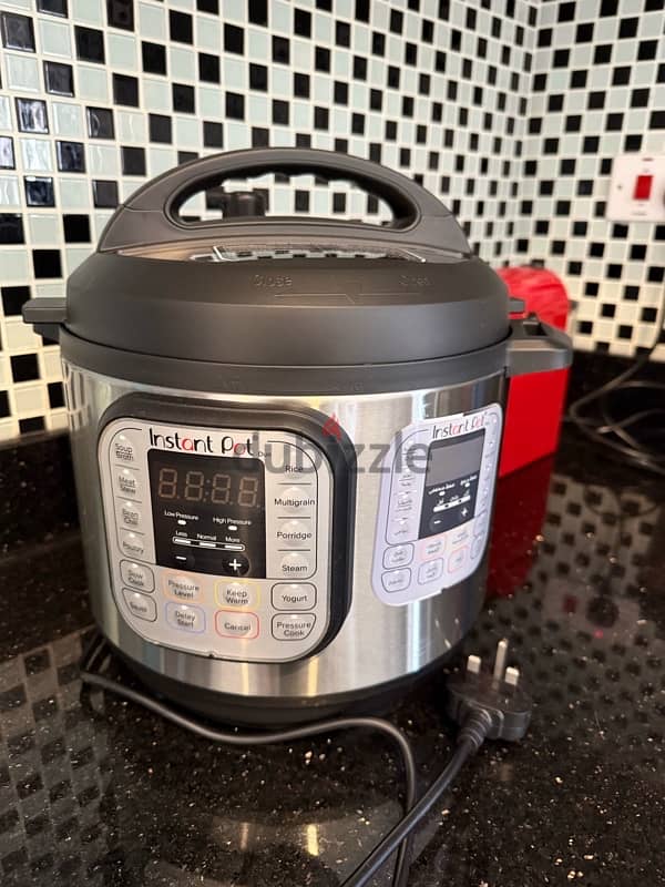 Pressure cooker Instant Pot Duo 0