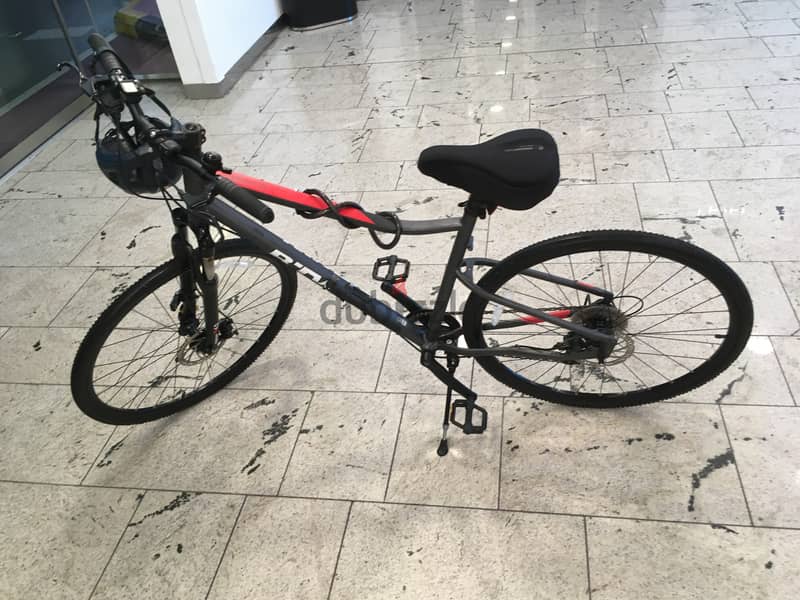 Btwin Riverside 500 hybrid Bike (Excellent Condition) 4